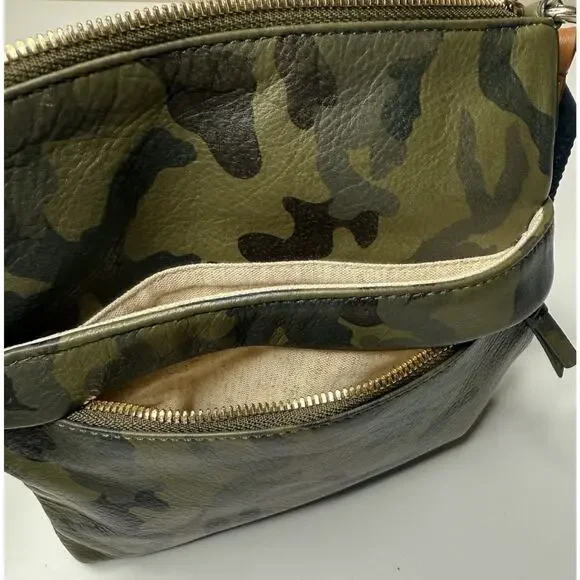 Mark & Graham Camouflage Shoulder Bag - Picture 6 of 10